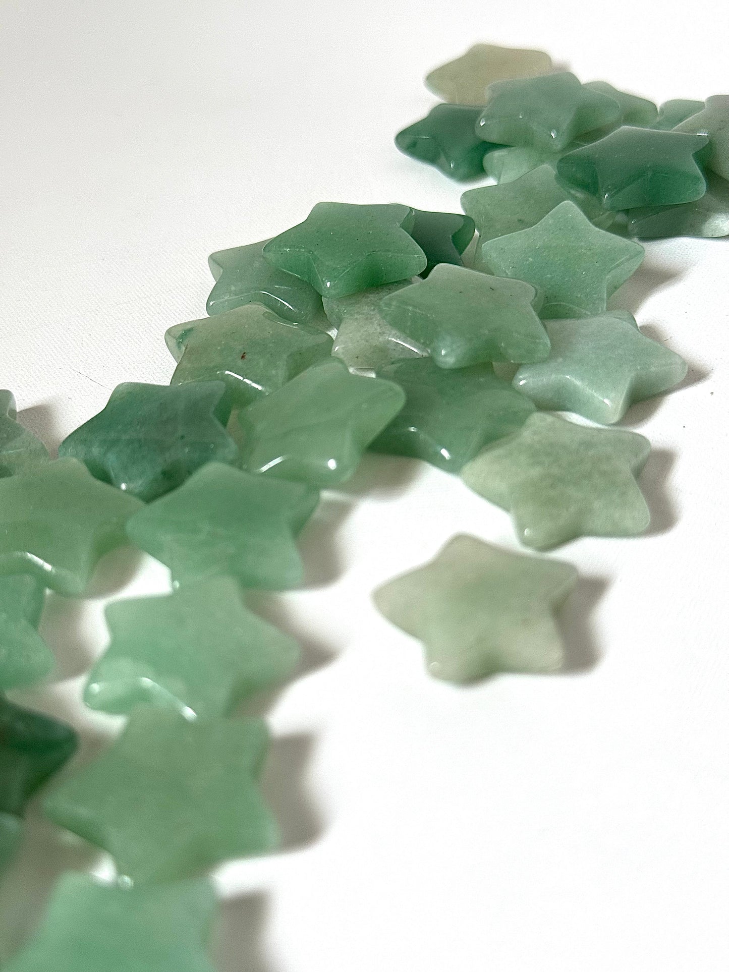 Green Aventurine Crystal Stars | Bespoke Crystals in star-shaped carvings, ideal for manifestation rituals, or crystal collections.
