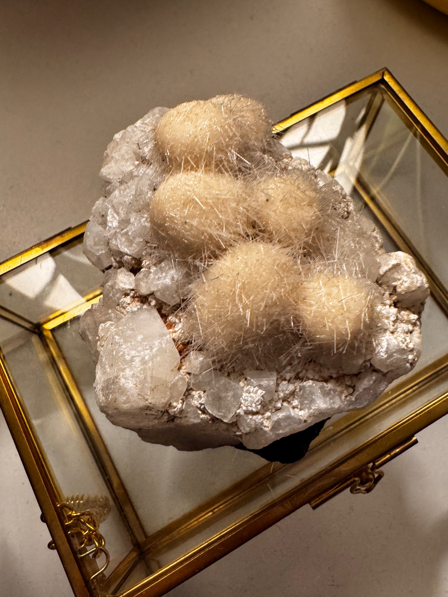 Mesolite Flowers on Apophyllite -UV Reactive