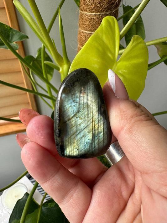 HQ Labradorite Freeform L015