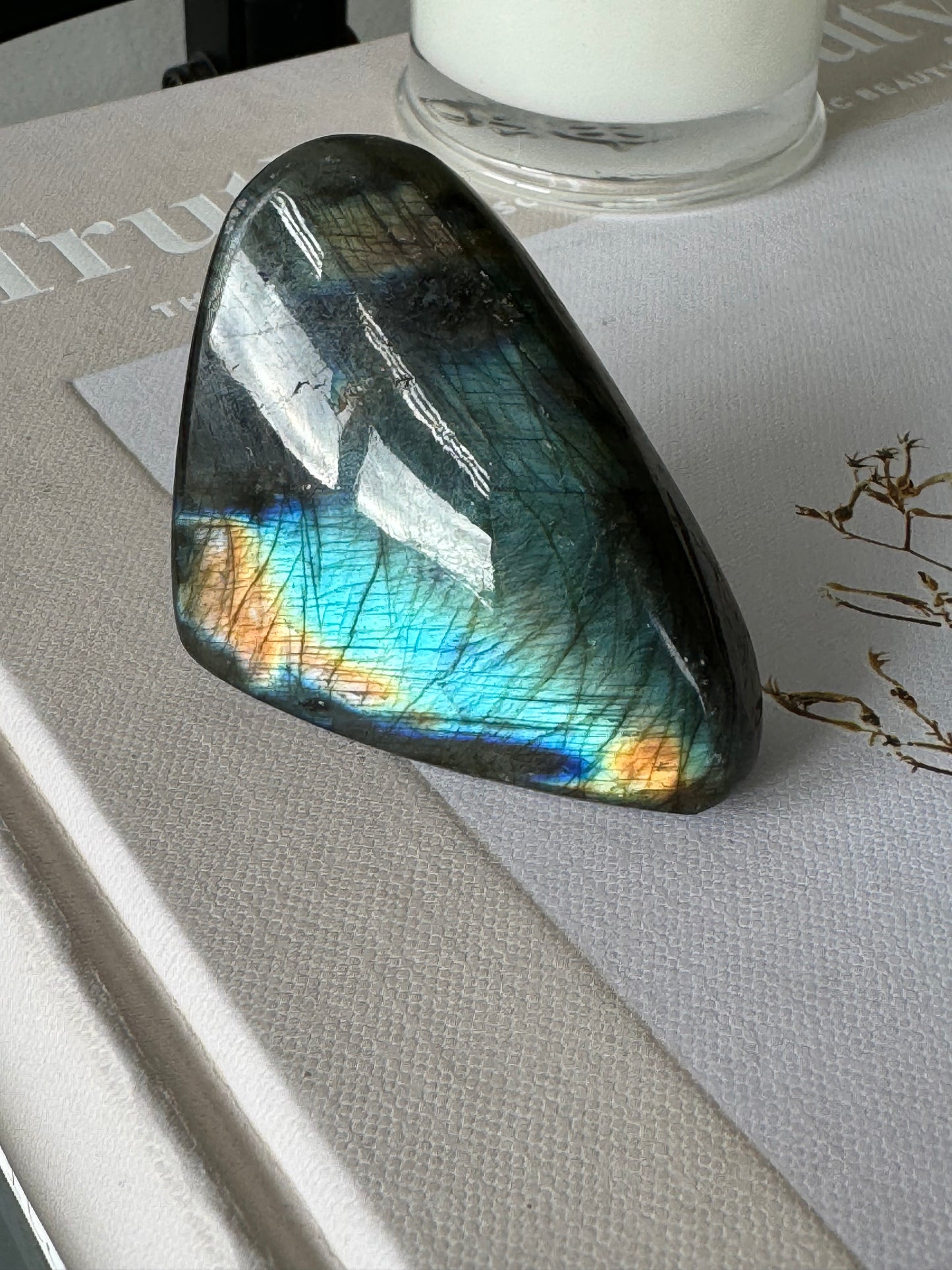 HQ Labradorite Freeform L04